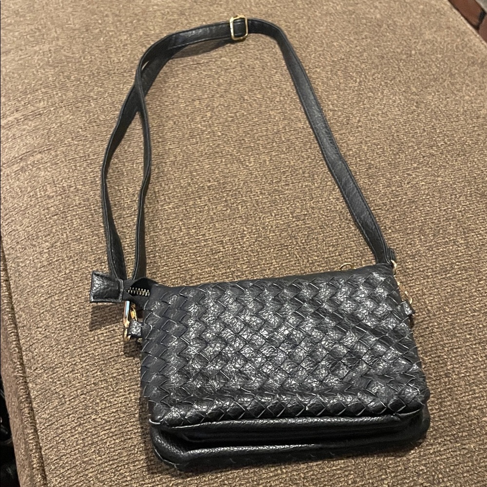 Elegant Black Woven Women's Bag